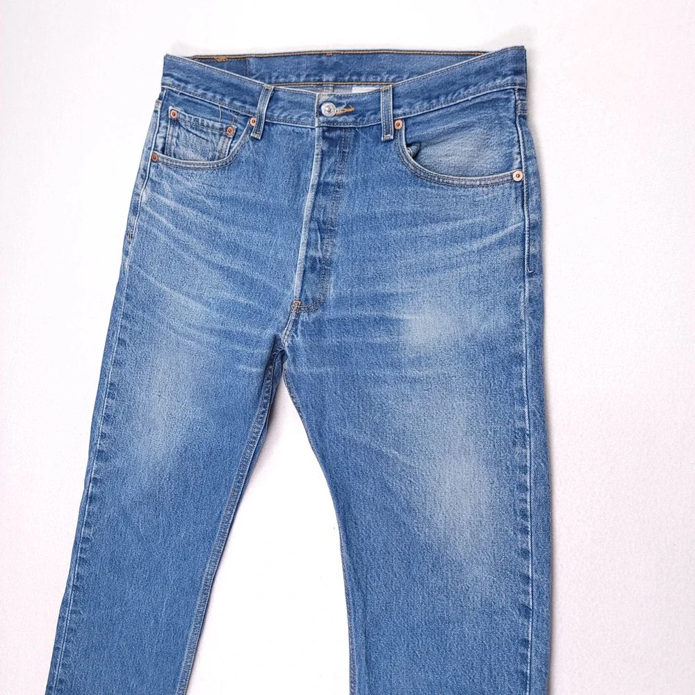 Vintage Levis 501 Original Fit Mens Jeans 34x28 Medium Wash Blue Denim Y2K